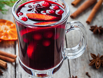 Mulled Wine with Brandy – Table & Vine